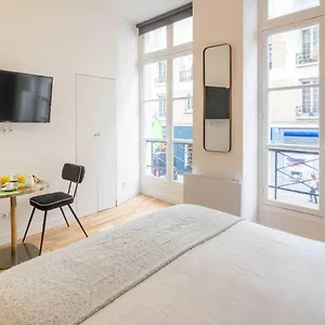  Appartement Charming In The Heart Of Belleville France